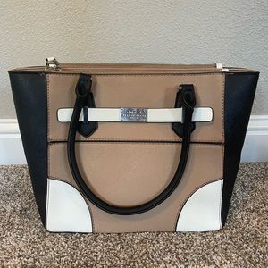 Guess purse